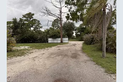 8219 Bartholomew Dr, North Fort Myers, FL 33917 - Photo 12