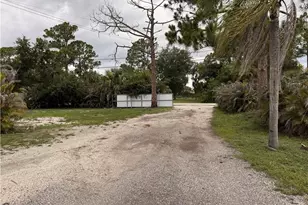 8219 Bartholomew Dr, North Fort Myers, FL 33917 - Photo 12