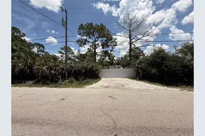 8219 Bartholomew Dr, North Fort Myers, FL 33917 - Photo 22