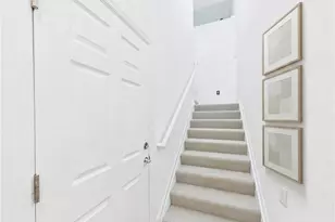 5683 Mayflower Way, Naples, FL 34142 - Photo 4