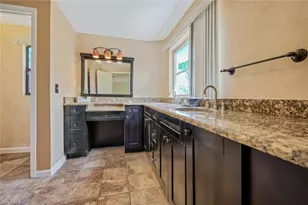 29 Caribbean Rd, Naples, FL 34108 - Photo 16