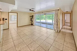 29 Caribbean Rd, Naples, FL 34108 - Photo 10