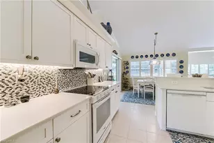 2059 Imperial Cir, Naples, FL 34110 - Photo 16