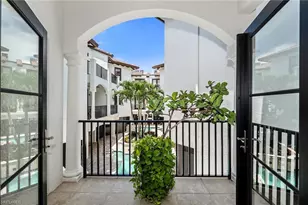1004 7th St S, Naples, FL 34102 - Photo 2