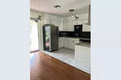 656 Palm View Dr #4, Naples, FL 34110 - Photo 4