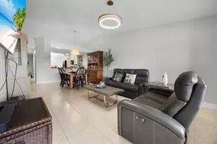 905 New Waterford Dr, Naples, FL 34104 - Photo 8