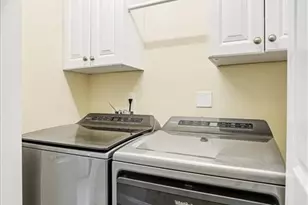 2266 Stacil Cir, Naples, FL 34109 - Photo 22
