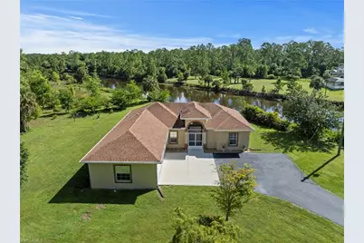 2233 18th Ave NE, Naples, FL 34120 - Photo 2