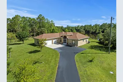 2233 18th Ave NE, Naples, FL 34120 - Photo 4