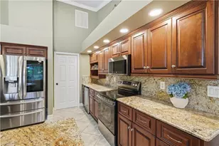14860 Laguna Dr, Fort Myers, FL 33908 - Photo 12