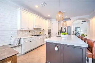 12631 Biscayne Ct, Naples, FL 34105 - Photo 8