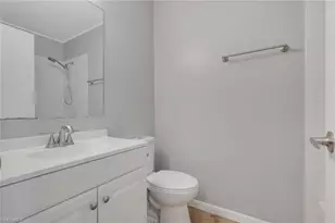 6085 Lakefront Dr, Fort Myers, FL 33908 - Photo 16