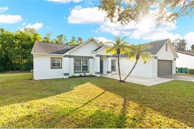 7780 Scarlet Ct, Naples, FL 34104 - Photo 2