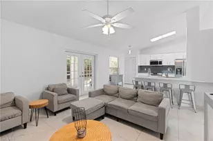 7780 Scarlet Ct, Naples, FL 34104 - Photo 16