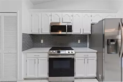 7780 Scarlet Ct, Naples, FL 34104 - Photo 12