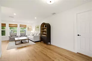 9690 Sussex St, Naples, FL 34109 - Photo 8