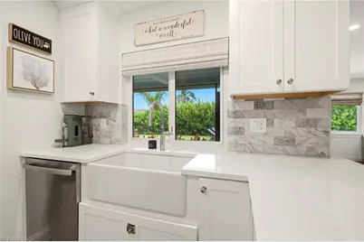 9690 Sussex St, Naples, FL 34109 - Photo 12