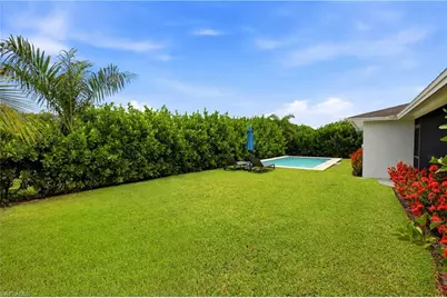 9690 Sussex St, Naples, FL 34109 - Photo 44