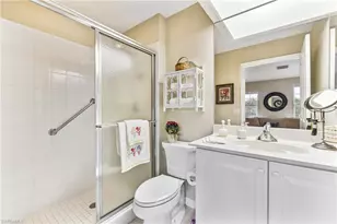 4395 Dover Ct, Naples, FL 34105 - Photo 22