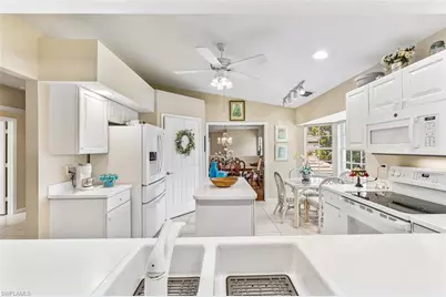 4395 Dover Ct #303, Naples, FL 34105 - Photo 4
