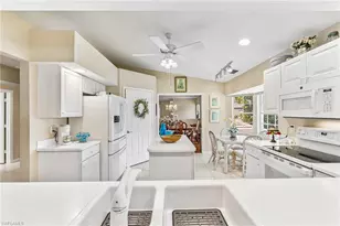 4395 Dover Ct, Naples, FL 34105 - Photo 4