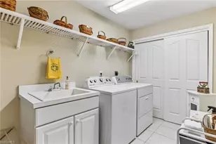 4395 Dover Ct, Naples, FL 34105 - Photo 26
