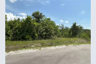 5413 Lee St, Lehigh Acres, FL 33971 - Photo 4