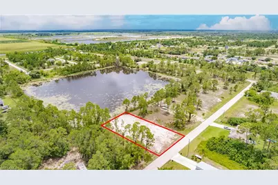 1045 Marathon Ave S, Lehigh Acres, FL 33974 - Photo 4