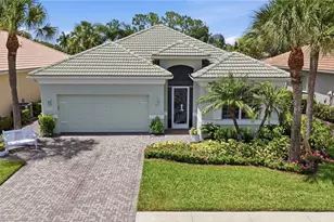 3662 Grand Cypress Dr, Naples, FL 34119 - Photo 14