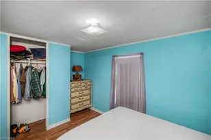 3965 Phoenix Dr, Saint James City, FL 33956 - Photo 8