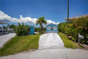 3965 Phoenix Dr, Saint James City, FL 33956 - Photo 14