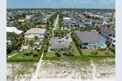 10173 Gulf Shore Dr, Naples, FL 34108 - Photo 4
