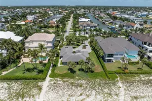 10173 Gulf Shore Dr, Naples, FL 34108 - Photo 4