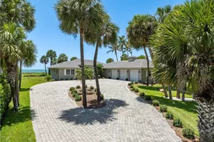 10173 Gulf Shore Dr, Naples, FL 34108 - Photo 2