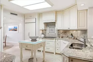 7515 Pelican Bay Blvd, Naples, FL 34108 - Photo 30
