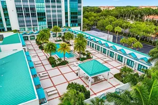 7515 Pelican Bay Blvd, Naples, FL 34108 - Photo 24
