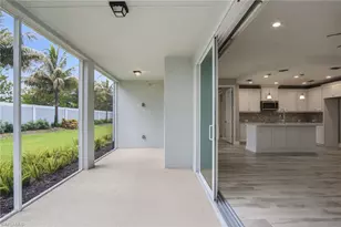 2664 Seychelles Cir, Naples, FL 34112 - Photo 38