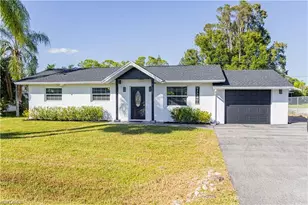 4584 San Antonio Ln, Bonita Springs, FL 34134 - Photo 2