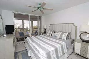 11116 Gulf Shore Dr, Naples, FL 34108 - Photo 10