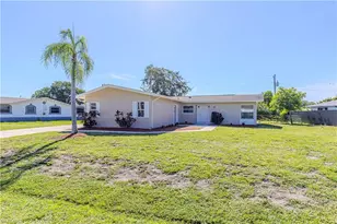 4009 SE 9th Ct, Cape Coral, FL 33904 - Photo 2
