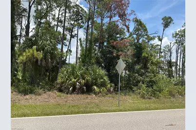 18040 Wintergarden Ave, Port Charlotte, FL 33948 - Photo 4