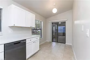 13114 Regent Cir, Fort Myers, FL 33966 - Photo 6