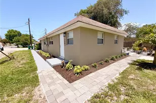 2485 Bayside St, Naples, FL 34112 - Photo 2