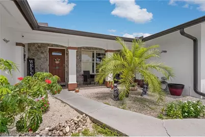 2200 44th St SW, Naples, FL 34116 - Photo 2