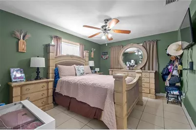 2200 44th St SW, Naples, FL 34116 - Photo 8