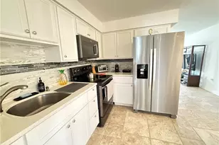1781 Smugglers Cove, Naples, FL 34112 - Photo 2