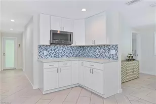 8719 Crest Ln, Fort Myers, FL 33907 - Photo 22