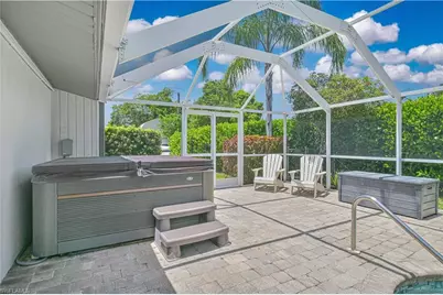 8719 Crest Ln, Fort Myers, FL 33907 - Photo 12