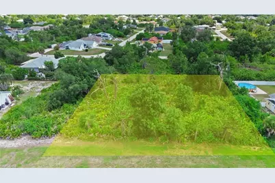 11236 Gulfstream Blvd, Port Charlotte, FL 33981 - Photo 2
