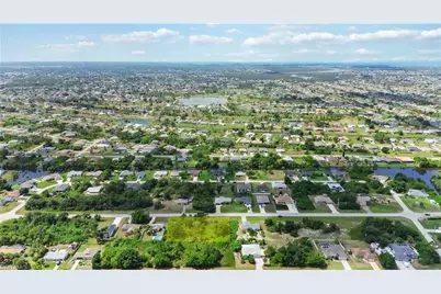 11236 Gulfstream Blvd, Port Charlotte, FL 33981 - Photo 10